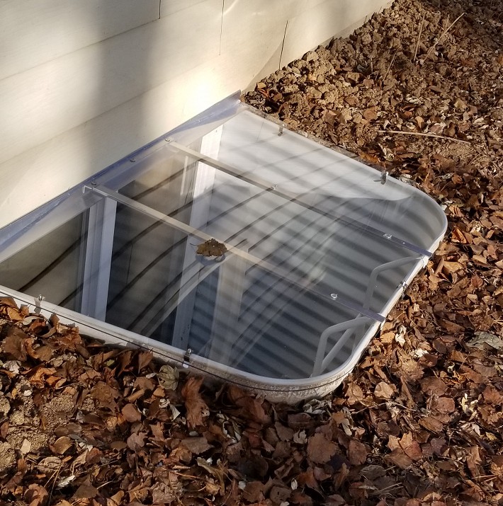 polycarbonate basement well top cover